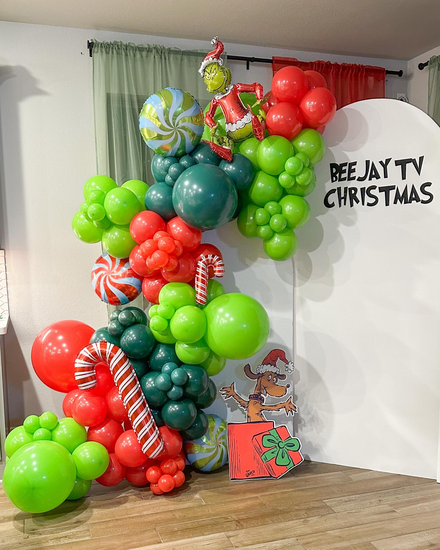 The Royal Christmas Decoration